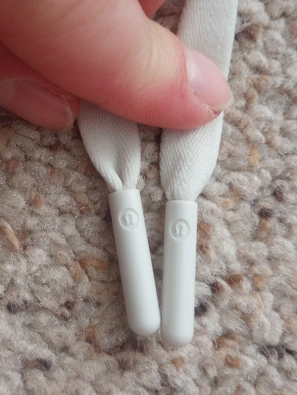 Lululemon Cream White Joggers Size Medium Activewear Running Gym Workout